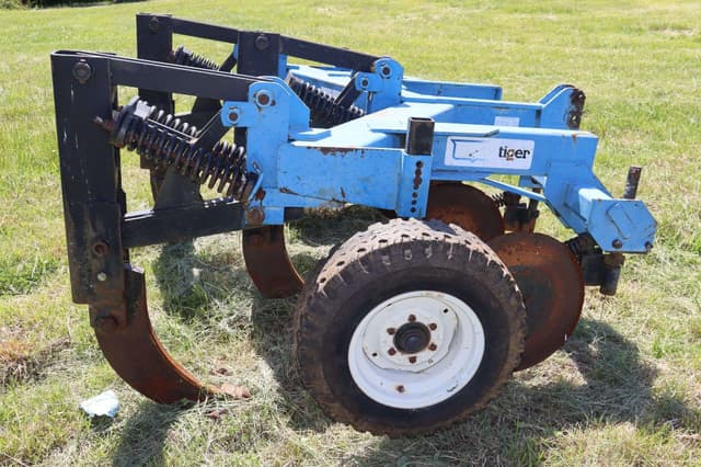 Image of DMI Tiger equipment image 3