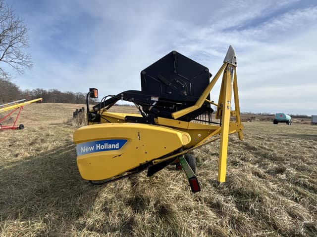 Image of New Holland 74C equipment image 2