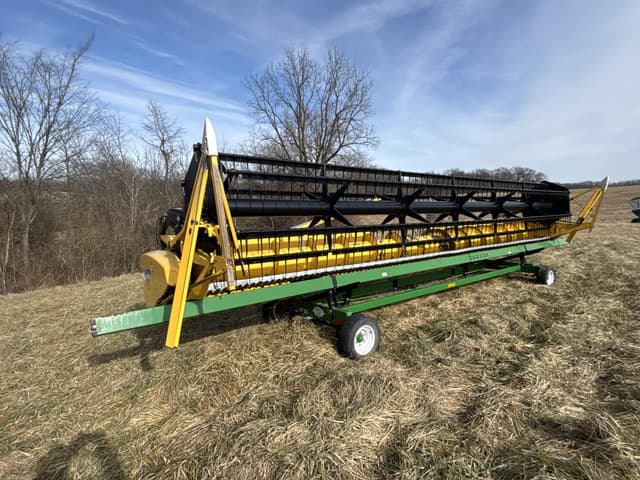 Image of New Holland 74C equipment image 3