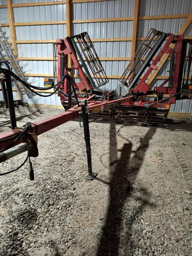 Image of Case IH Crumbler equipment image 3