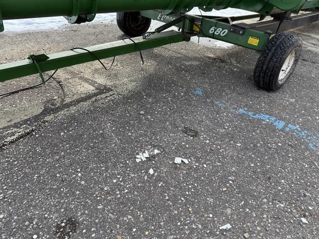 Image of E-Z Trail 680 equipment image 4