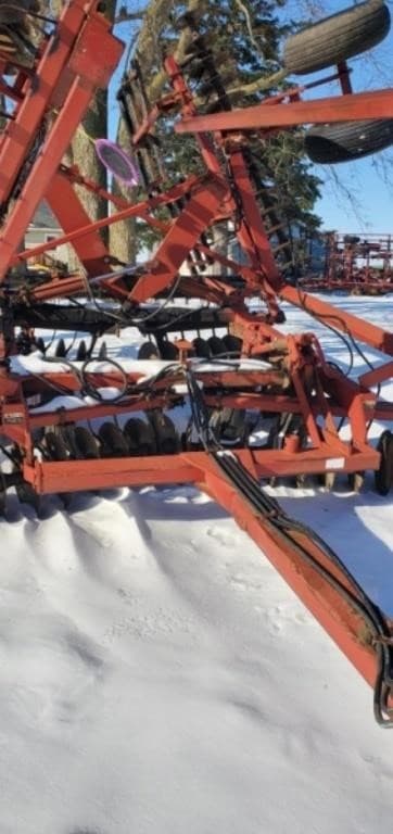 Image of International Harvester 496 equipment image 2