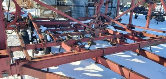 Image of International Harvester Vibra Shank equipment image 4