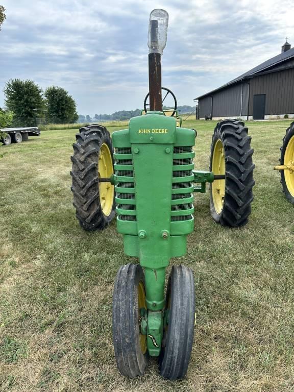 Image of John Deere B equipment image 1