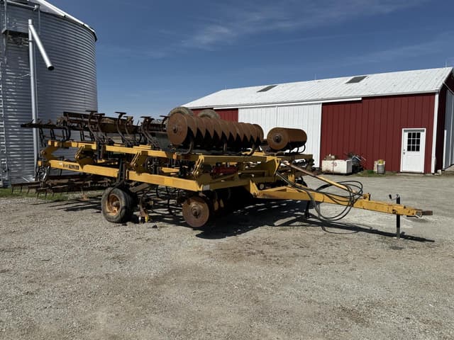 Image of Landoll 876 equipment image 1