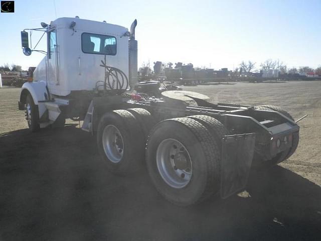 Image of Kenworth T800 equipment image 4