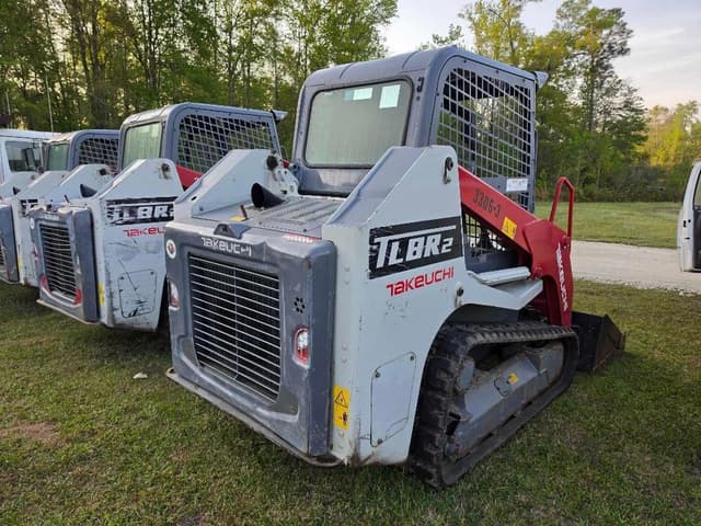 Image of Takeuchi TL8R2 equipment image 3