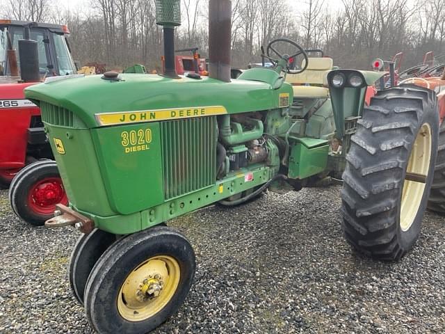 Image of John Deere 3020 equipment image 1