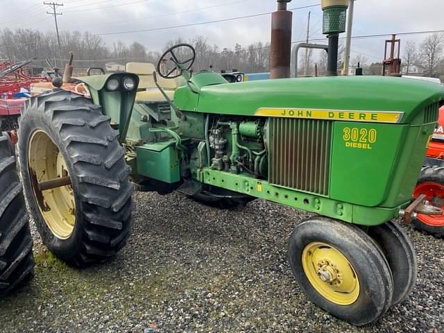 Image of John Deere 3020 equipment image 4