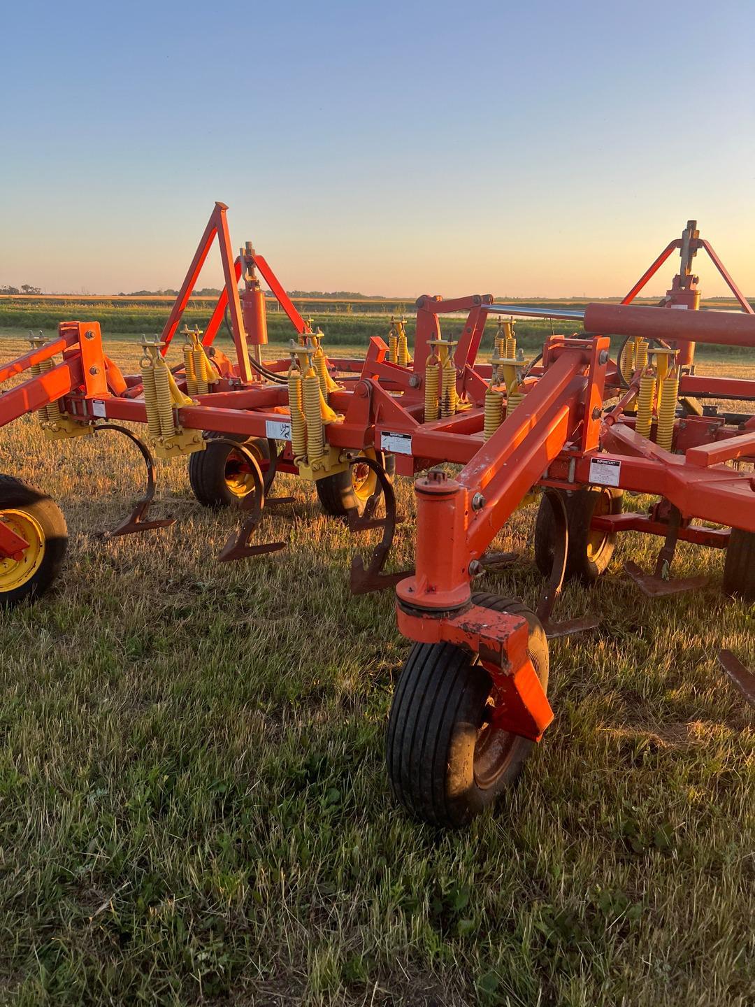 Image of Bourgault 9400 Primary image