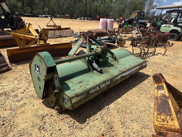 Image of John Deere 370 equipment image 2