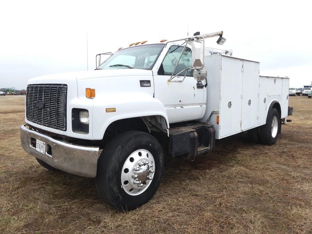 2000 Chevrolet C7500 Equipment Image0