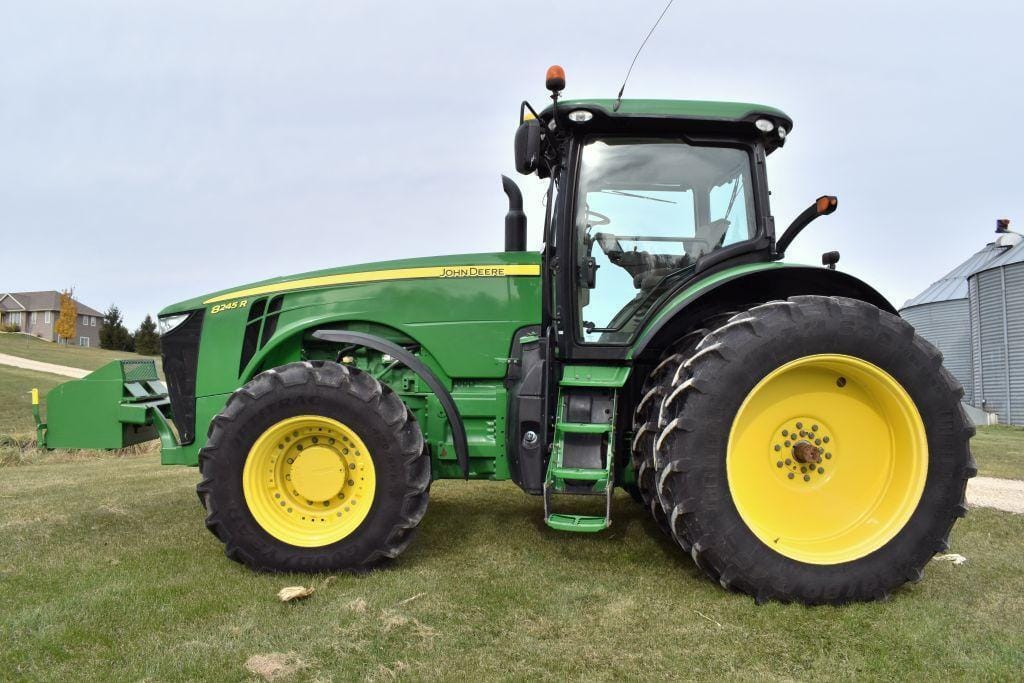 Main image John Deere 8245R