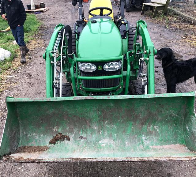 Image of John Deere 2520 equipment image 2