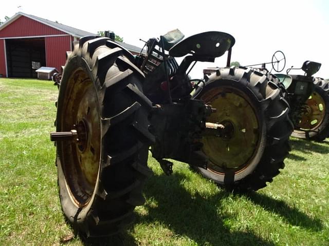 Image of John Deere B equipment image 1