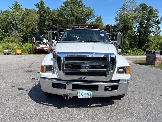 Image of Ford F-650 equipment image 1