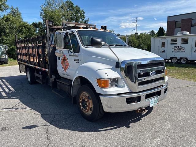 Image of Ford F-650 equipment image 2