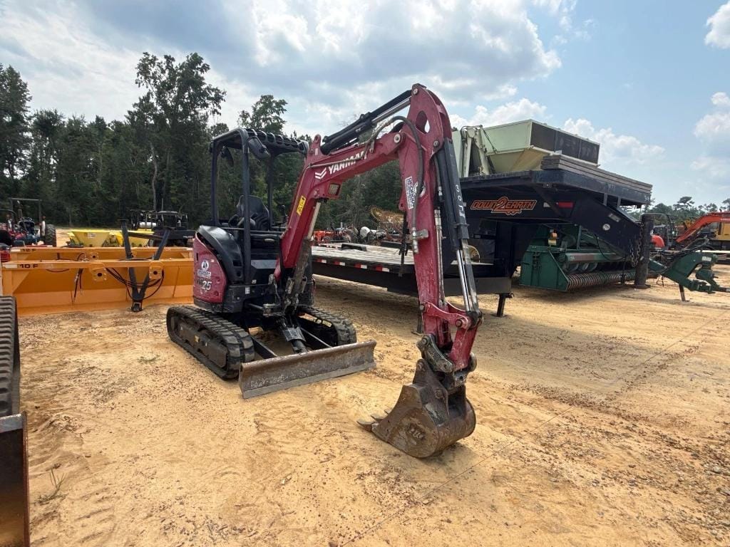 Yanmar VIO25 Equipment Image0