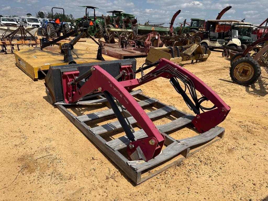 Mahindra Max 26L Equipment Image0