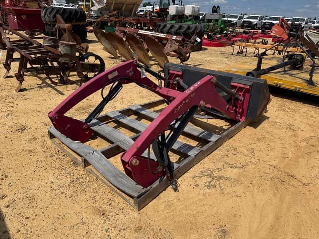 Image of Mahindra Max 26L equipment image 1