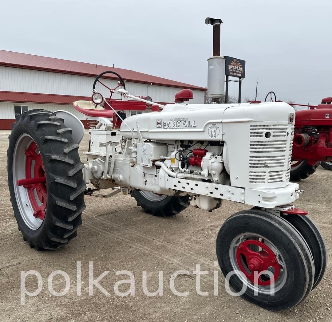 Image of Farmall Super H Primary image