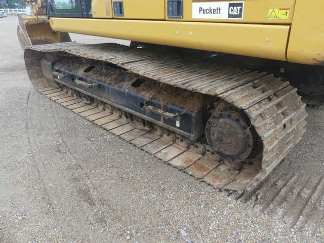 Image of Caterpillar 320 equipment image 4