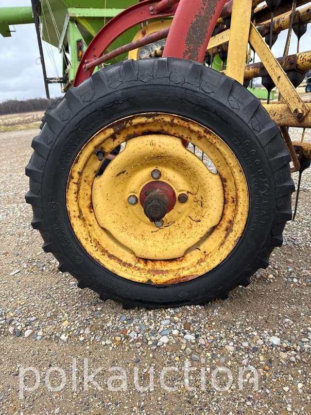 Image of New Holland Rolabar 258 equipment image 2