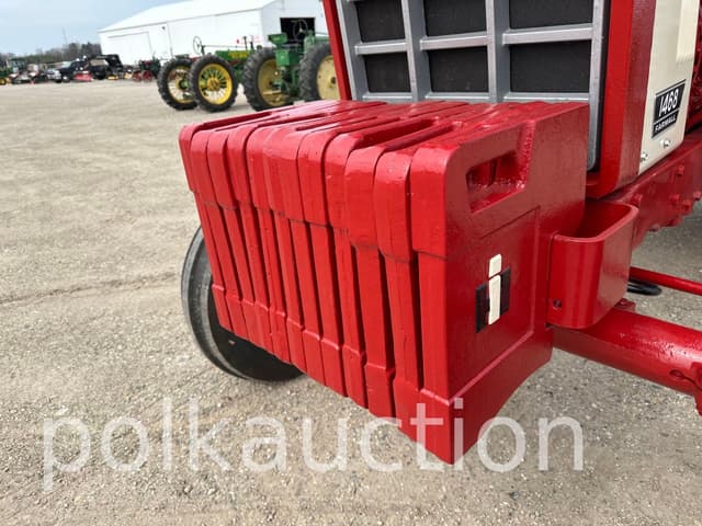 Image of International Harvester 1468 equipment image 3