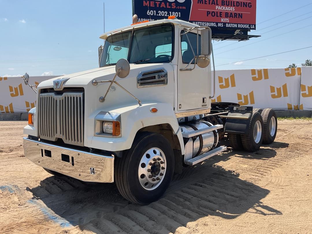 Image of Western Star 4700SF Primary image
