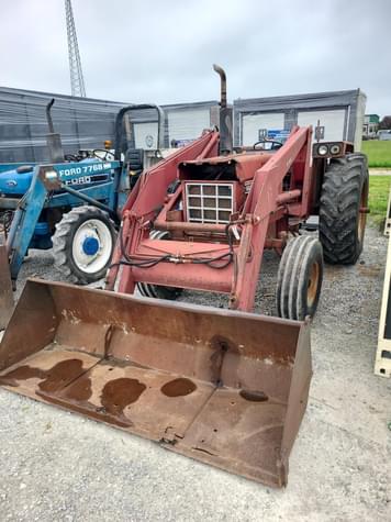 Main image International Harvester 684