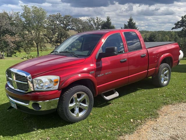 Image of Dodge Ram 1500 equipment image 2