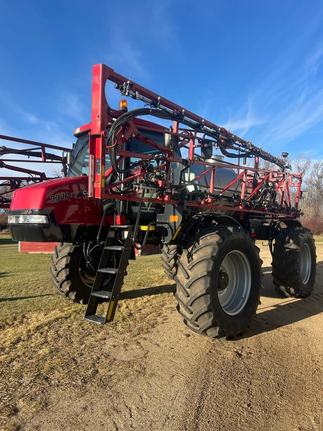 Image of Case IH 3330 Patriot equipment image 4