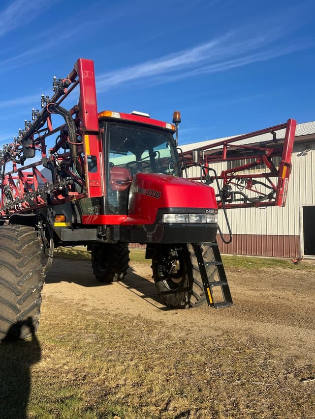Image of Case IH 3330 Patriot equipment image 3