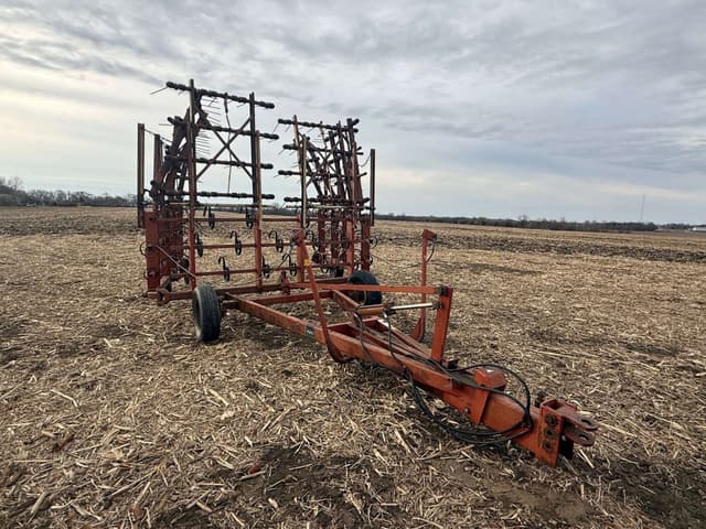 Image of Melroe 420 equipment image 3