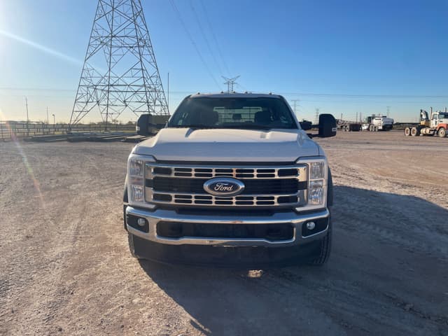 Image of Ford F-550 equipment image 2