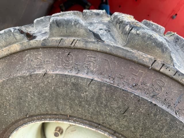 Image of Manitou MVT1130L equipment image 4