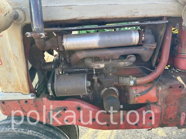 Image of Ford 960 equipment image 4