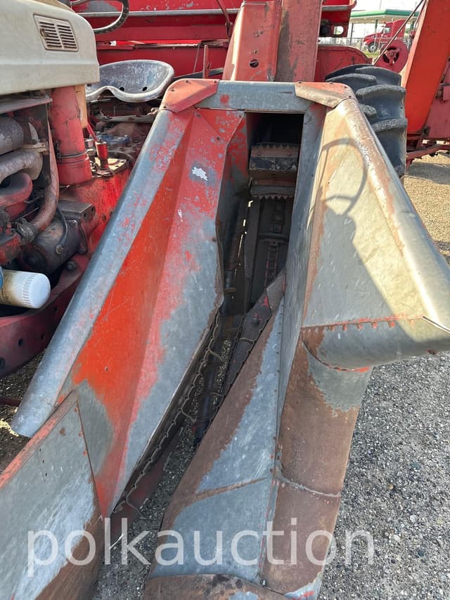 Image of Ford 960 equipment image 3