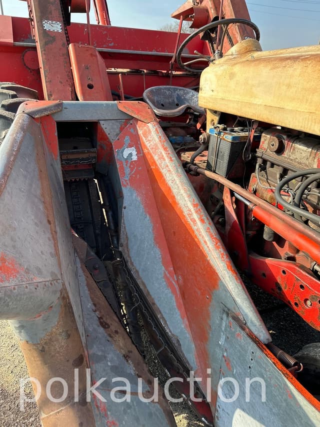 Image of Ford 960 equipment image 2