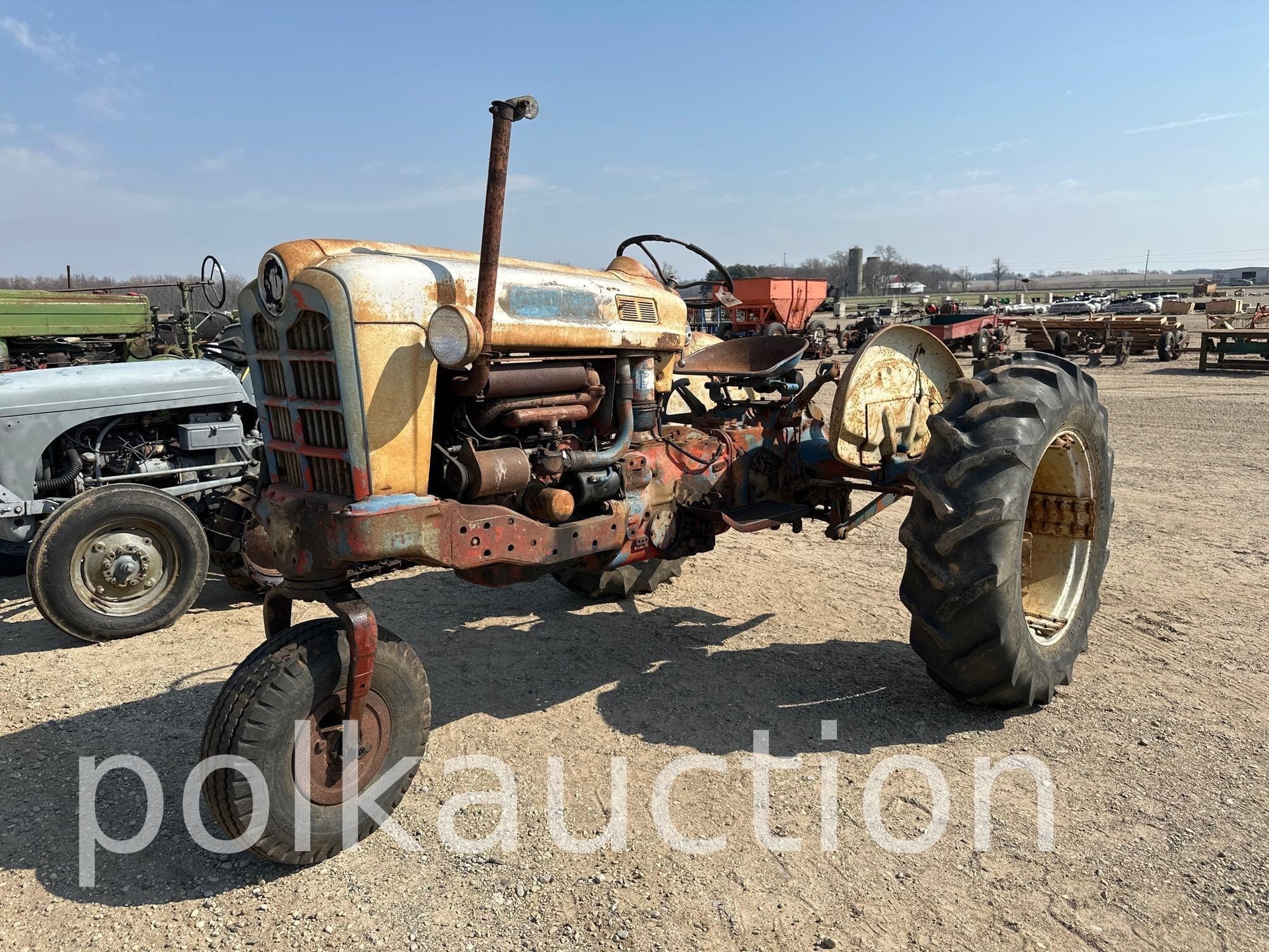 Ford 971 Equipment Image0