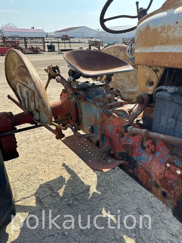 Image of Ford 971 equipment image 4