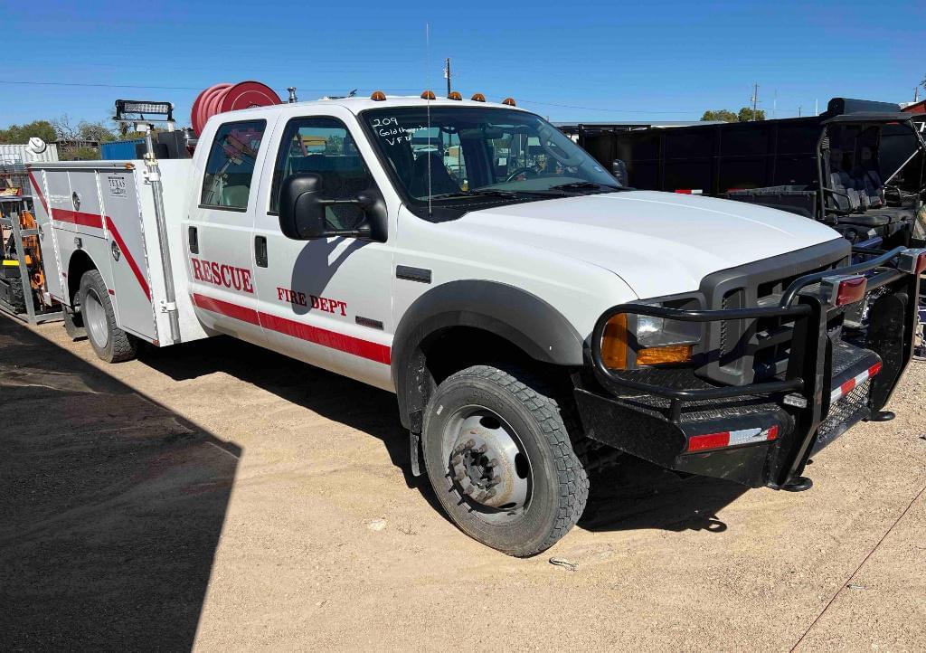 Image of Ford F-550 Primary image