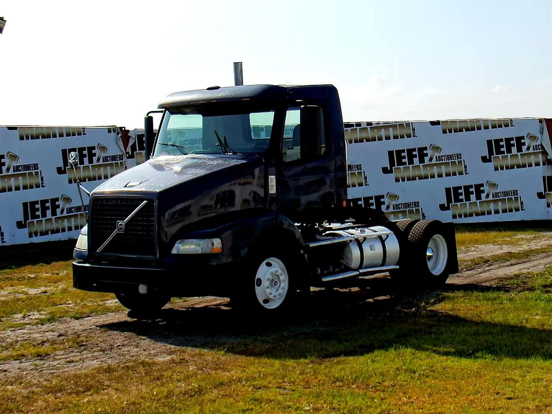 Image of Volvo VNM Primary image