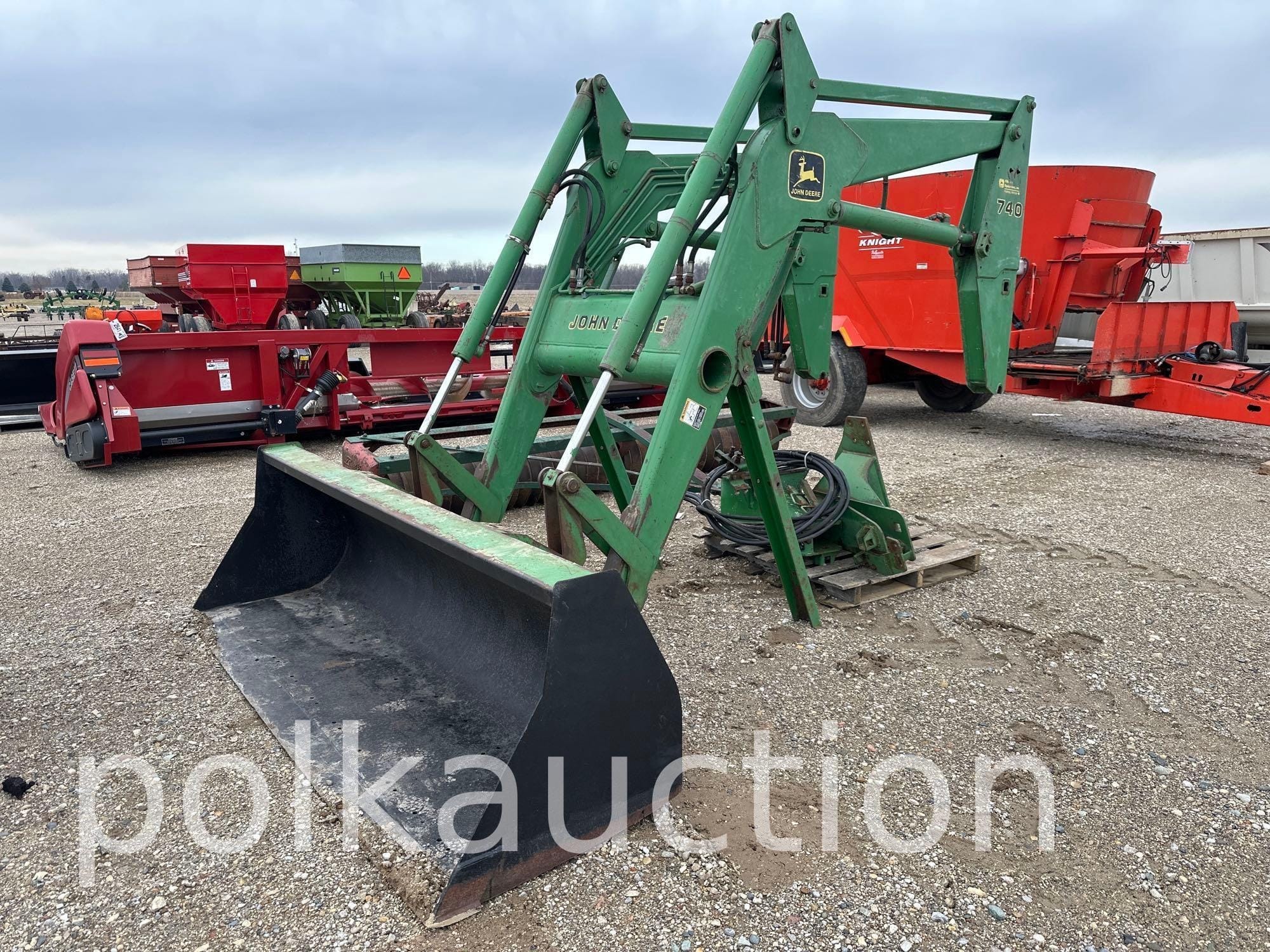 John Deere 740 Equipment Image0