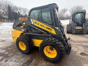 Main image New Holland L230