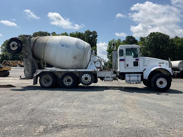 Image of Kenworth W900B equipment image 3