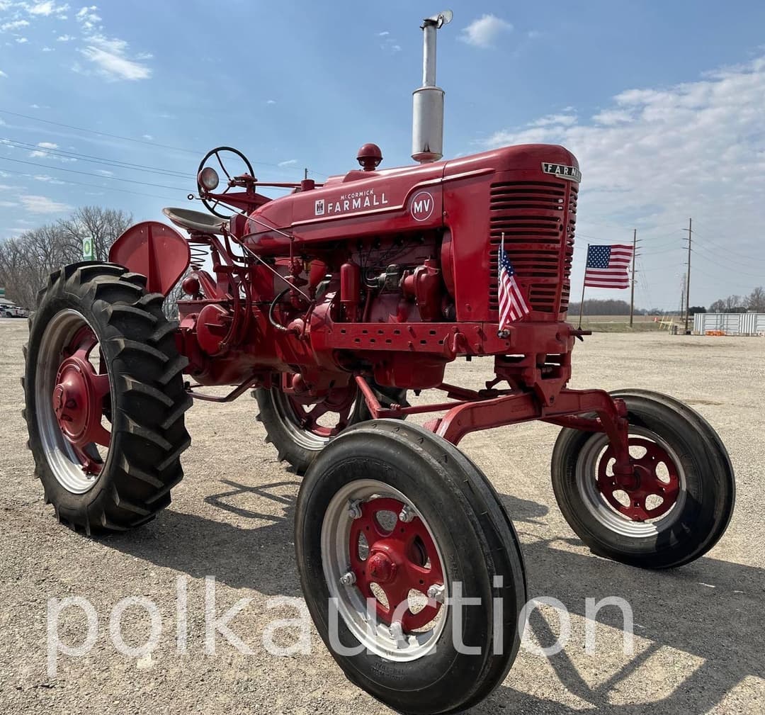 Image of Farmall MV Primary image
