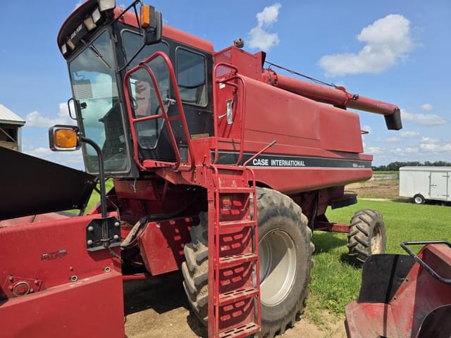 Image of Case IH 1666 equipment image 1