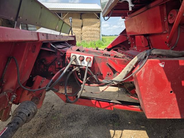 Image of Case IH 1666 equipment image 3