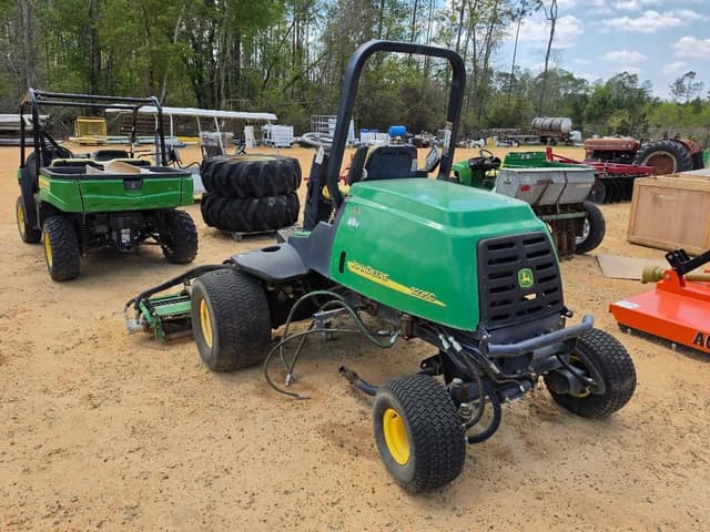 Image of John Deere 3235C equipment image 1